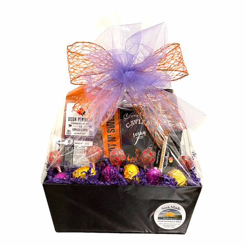 Holiday Basket: Sweet & Savoury Treats